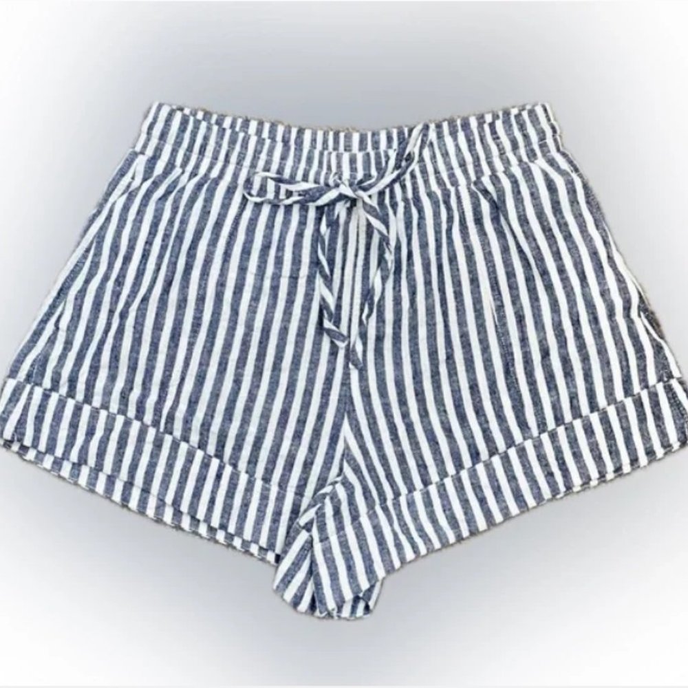 NWT Universal Thread Women's High-Rise Linen Pull-On Shorts Navy Blue Striped